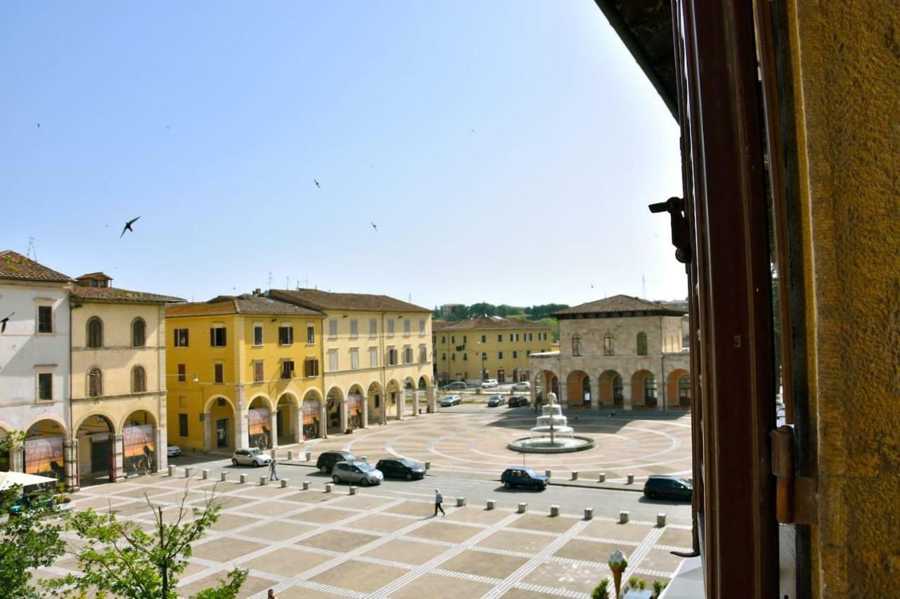 コッレ・ヴァル・デルザPiazza Arnolfo 1932アパートメント エクステリア 写真